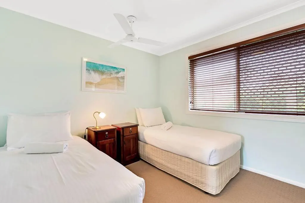 Marj04- Holiday In Mooloolaba 0*,